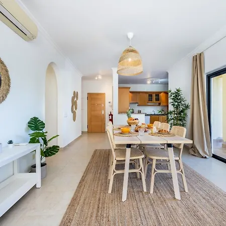 Jewel By Seewest Apartment